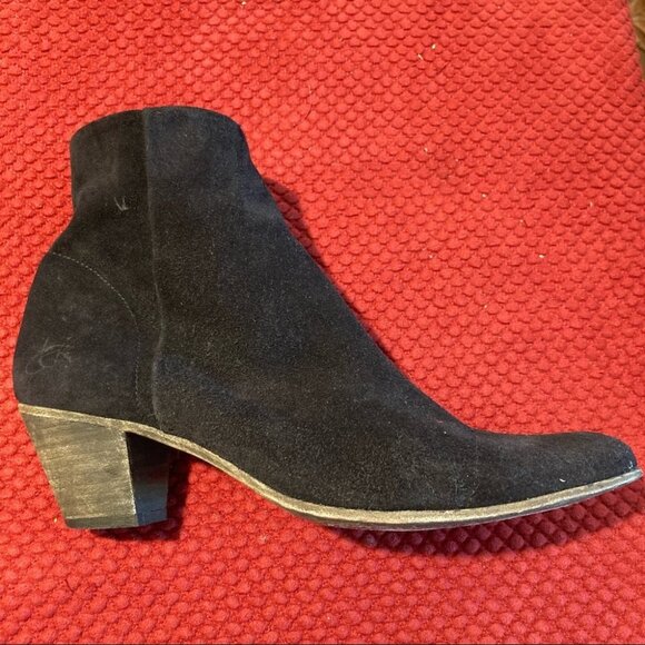 JOHN FLUEVOG Sz 10.5 Suede Stacked Heel Booties Zipper Closure - Picture 6 of 11